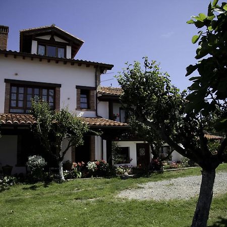 Casa Mari Paz Trasvia Villa โกมิญาส ภายนอก รูปภาพ